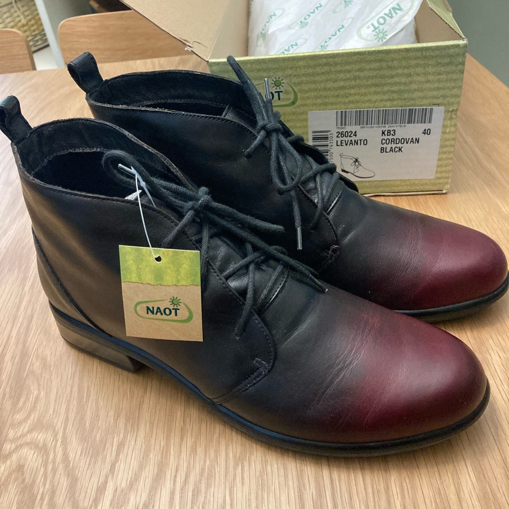 Naot Levanto leather ankle boots, size EU40 - new, with tag and box